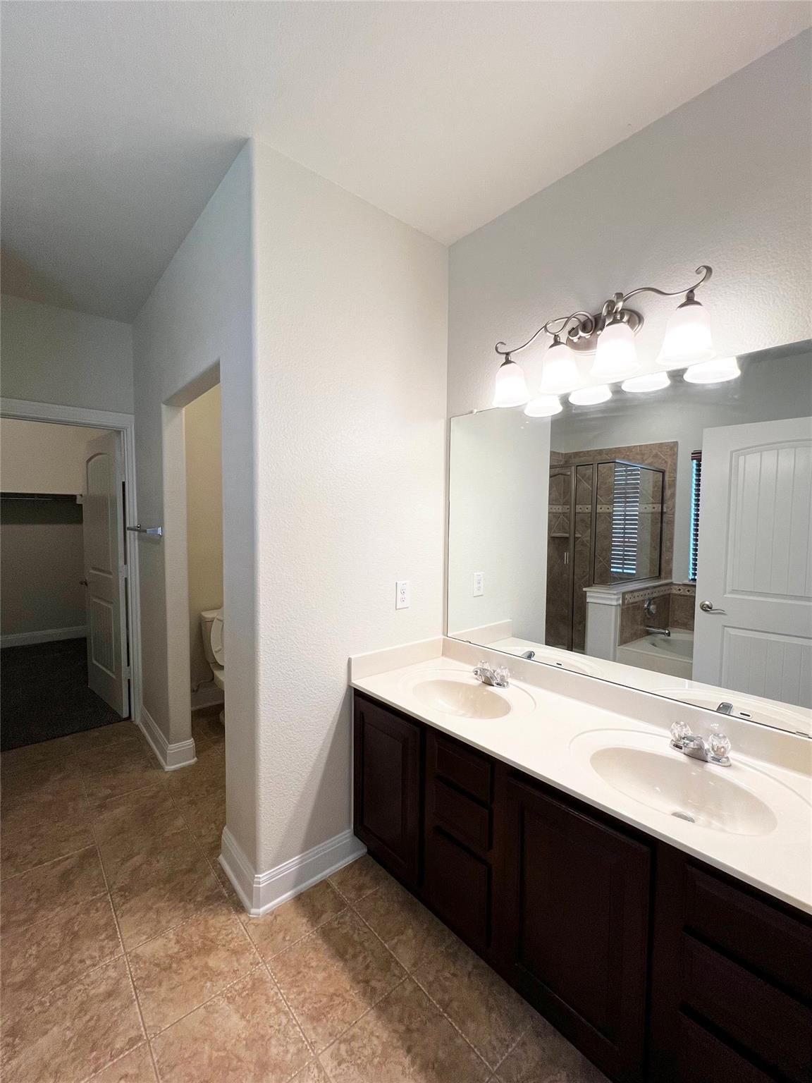 2009 Woodway Dr Property Photo 9