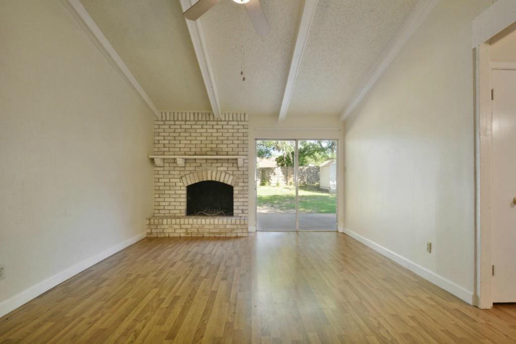 9410 E Meadow Vale None Property Photo 4