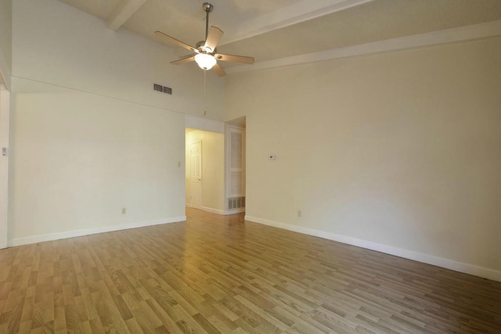 9410 E Meadow Vale None Property Photo 6