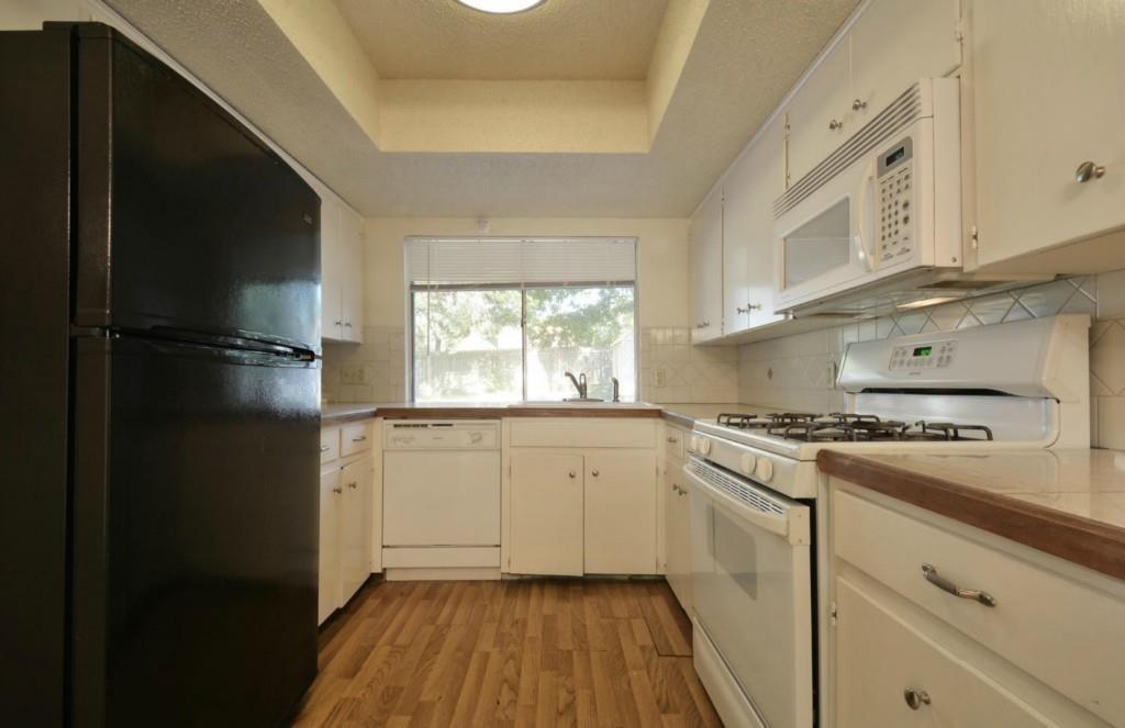 9410 E Meadow Vale None Property Photo 12