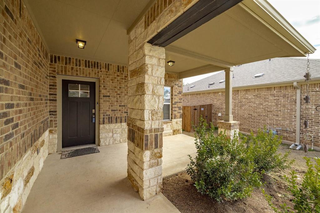 2232 Singletree Bnd Property Photo 3