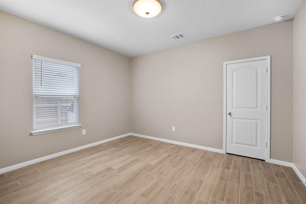 2232 Singletree Bnd Property Photo 17