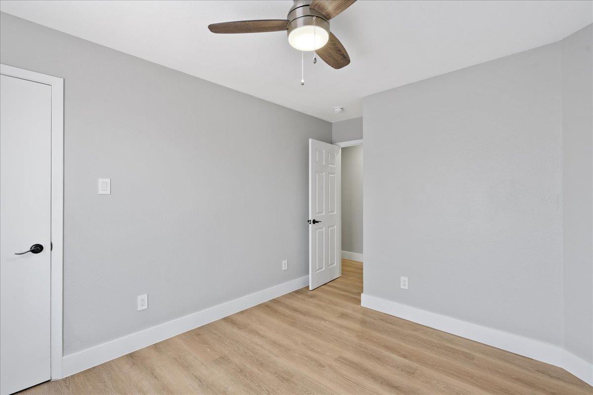 3107 E 13th St #b Property Photo 19