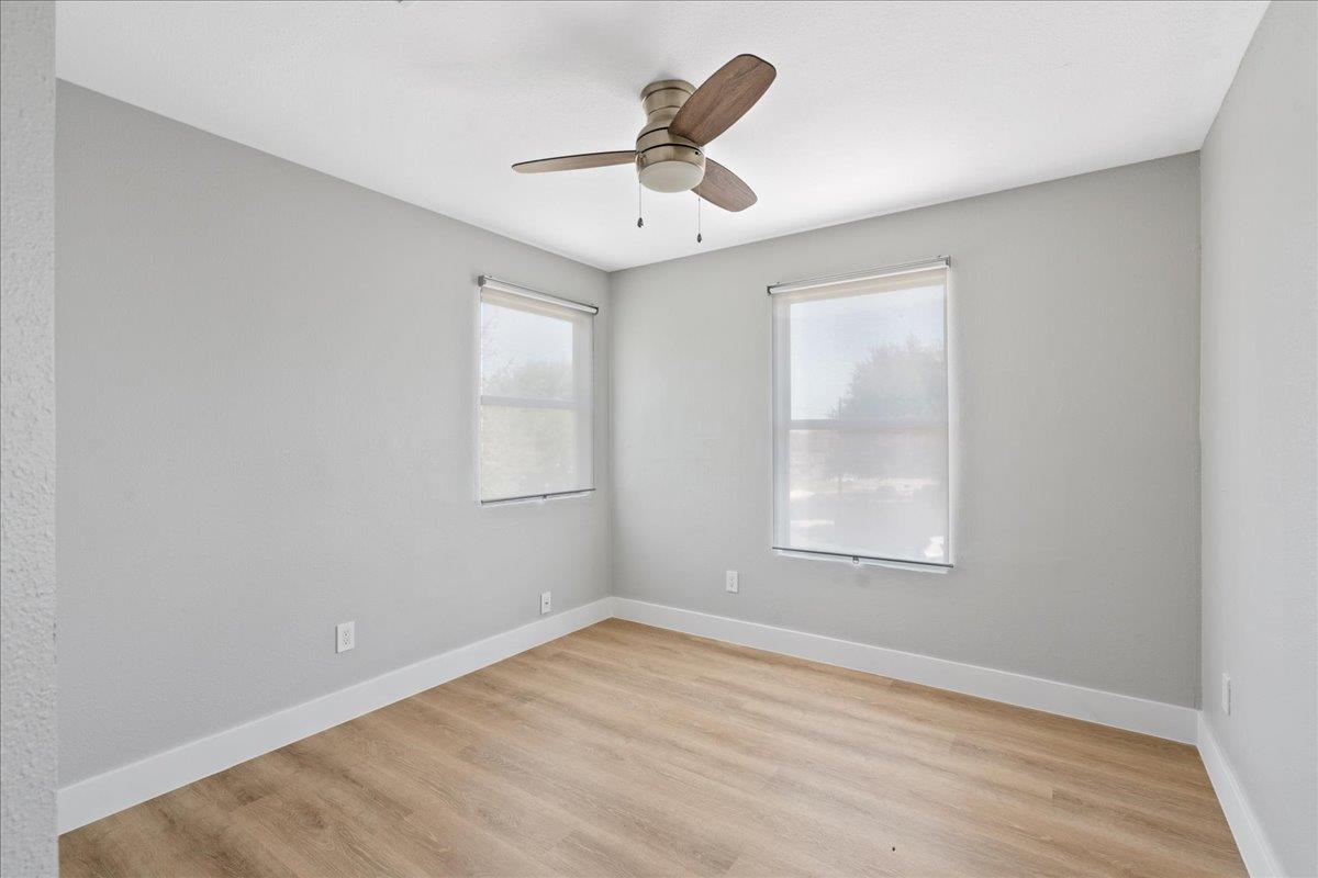 3107 E 13th St #b Property Photo 20