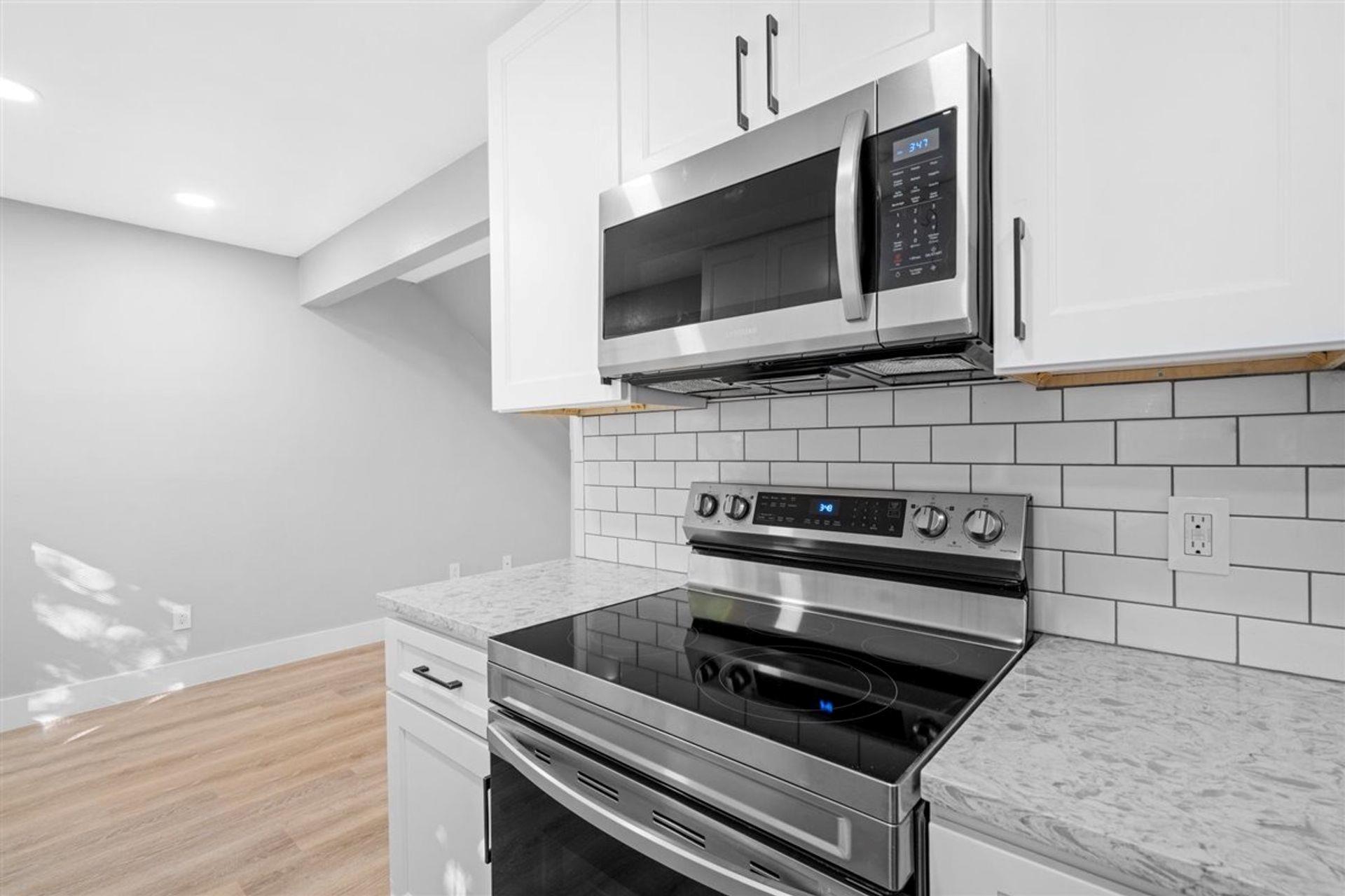 3107 E 13th St #b Property Photo 39
