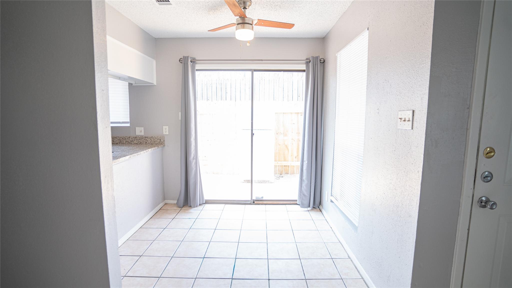 3003 Parker Ln #d Property Photo 7