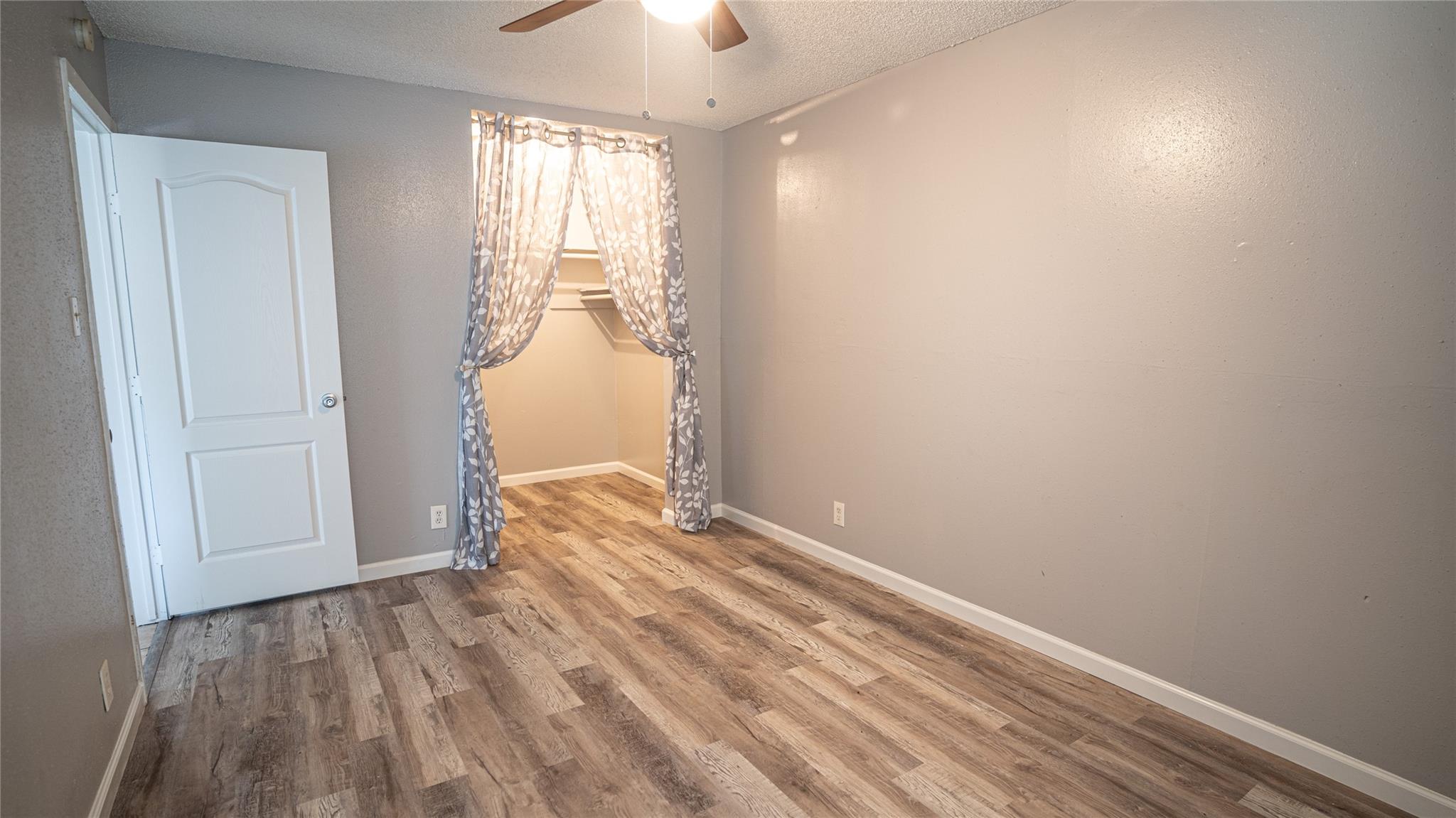 3003 Parker Ln #d Property Photo 15