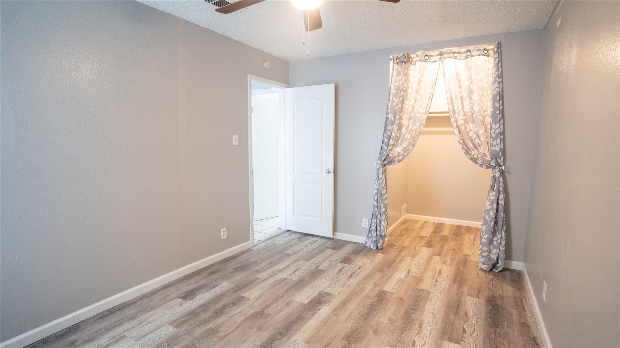 3003 Parker Ln #d Property Photo 16