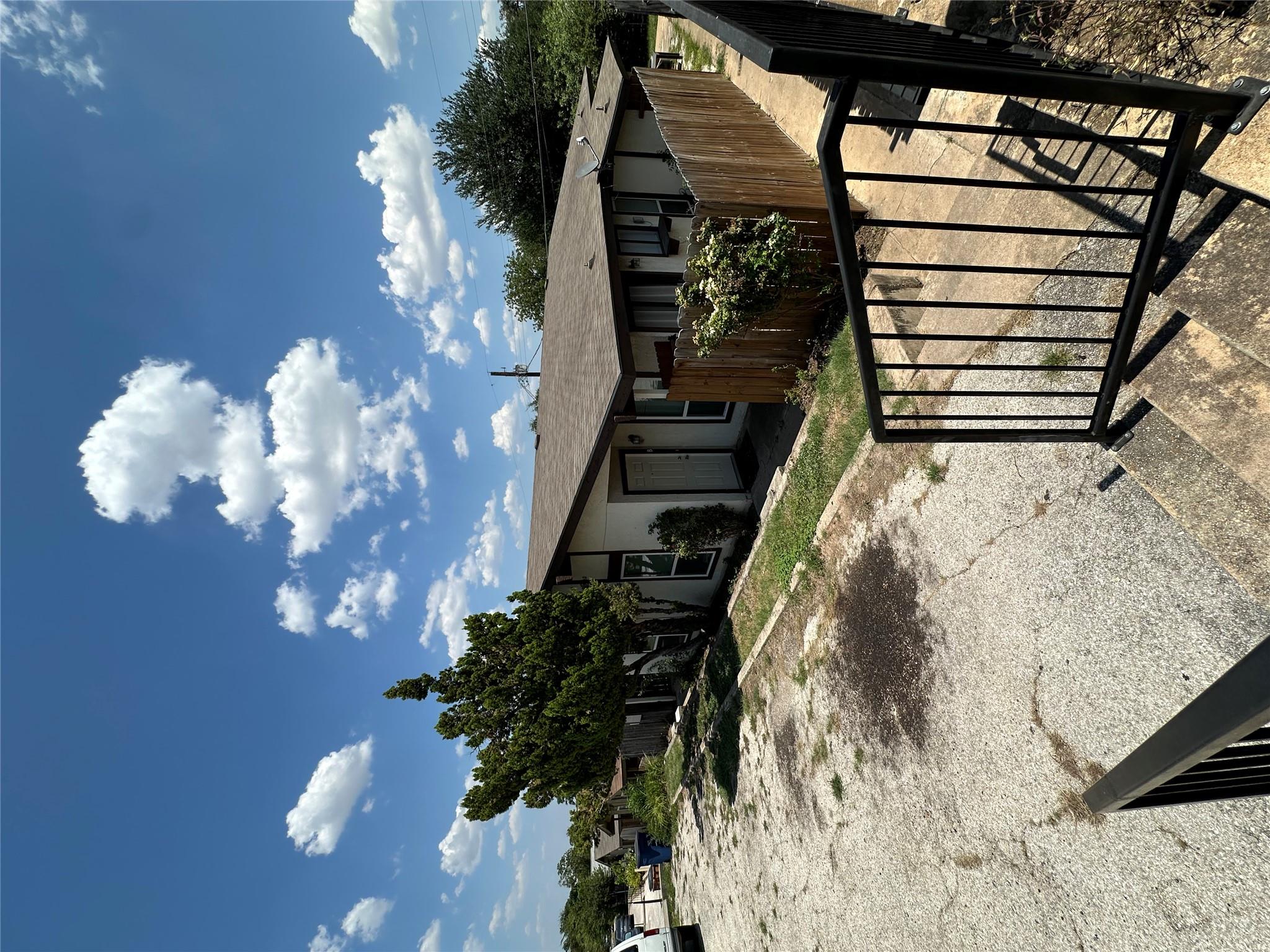 3003 Parker Ln #d Property Photo 17