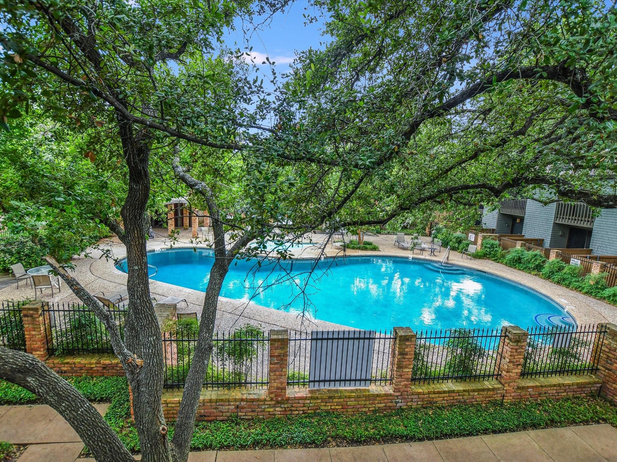 7122 Wood Hollow Dr 19 Property Photo 3