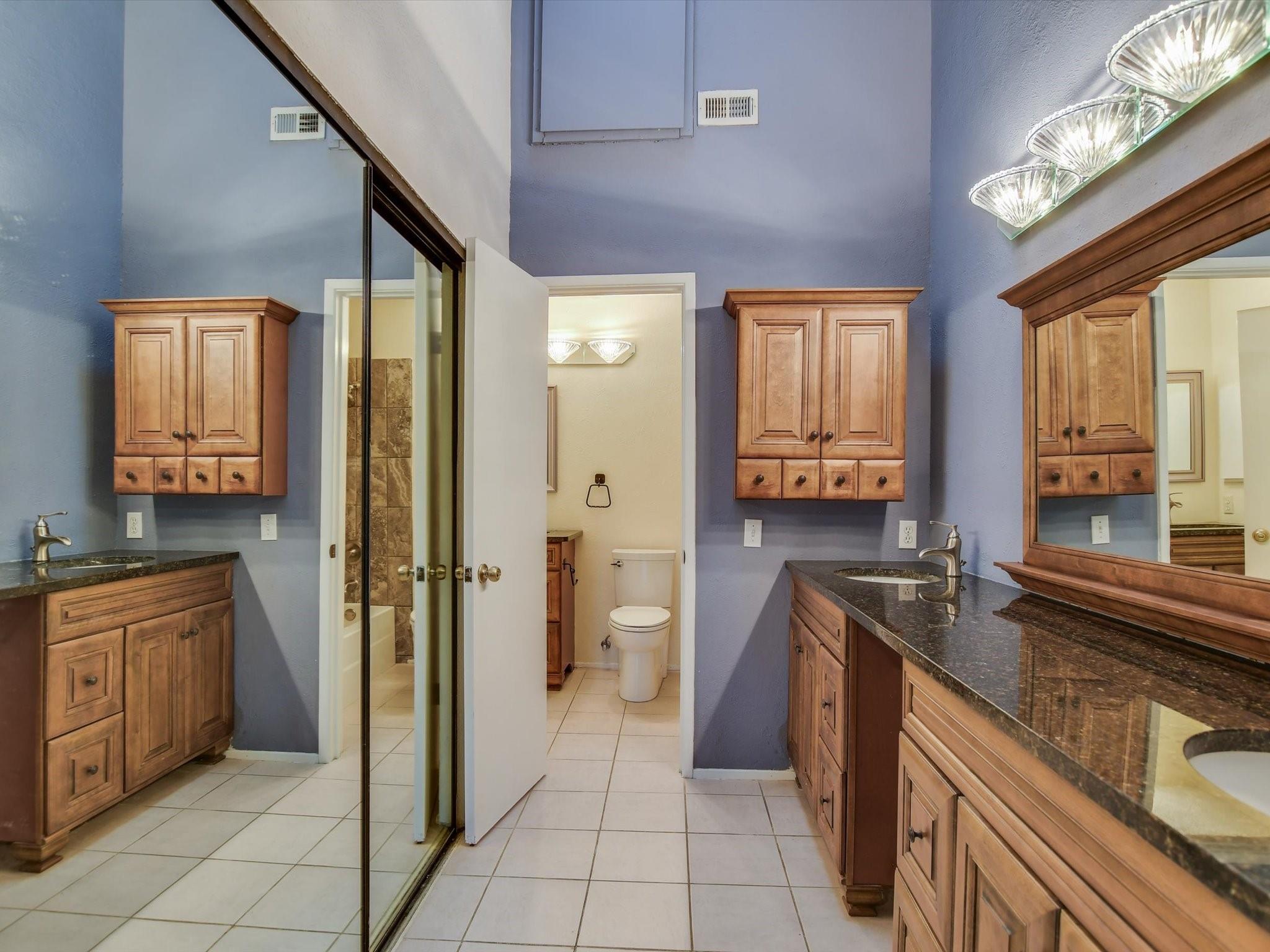 7122 Wood Hollow Dr 19 Property Photo 14