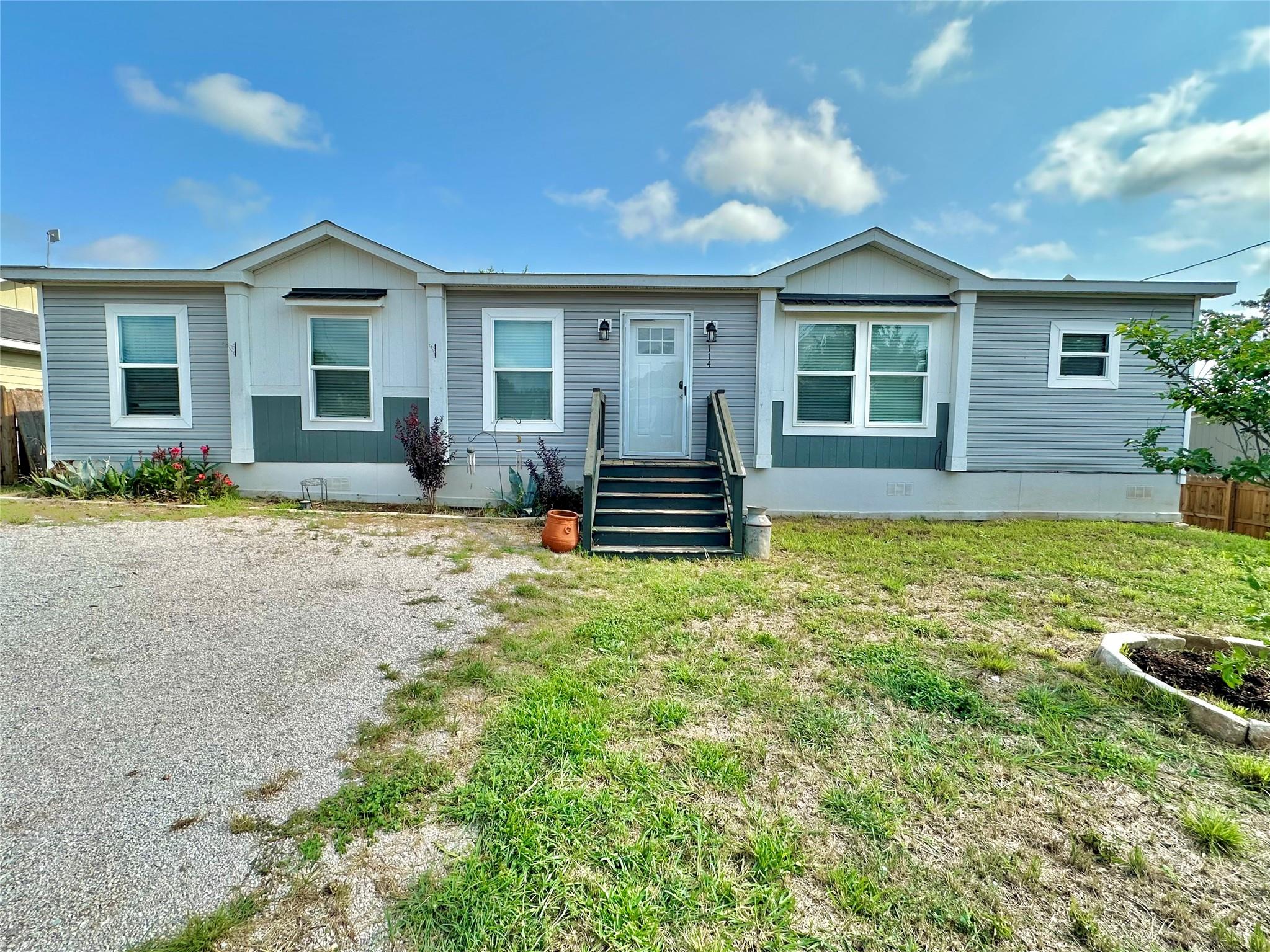 114 Brianna Cir Property Photo 1