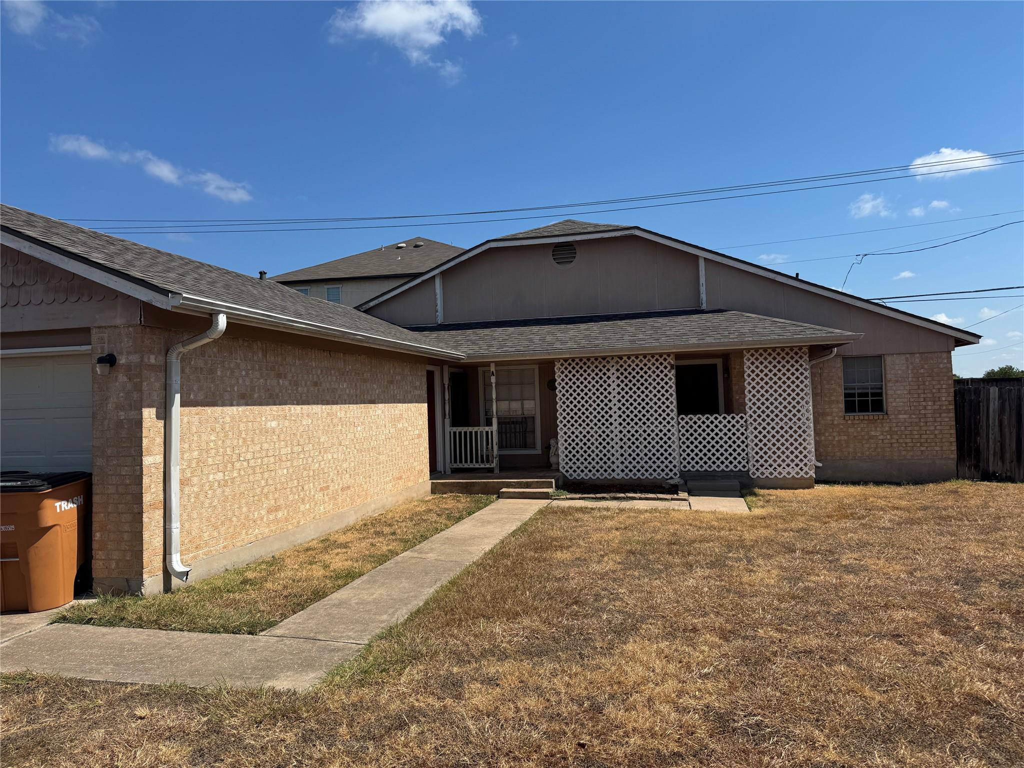 8704 Pineridge Dr #b Property Photo 1