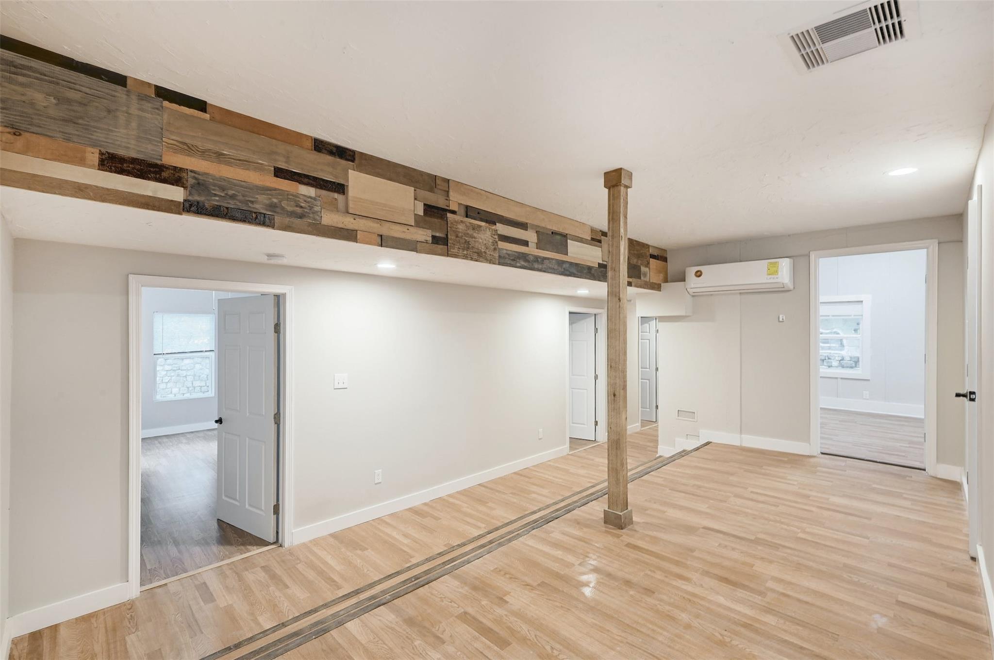 2511 San Gabriel St Property Photo 12