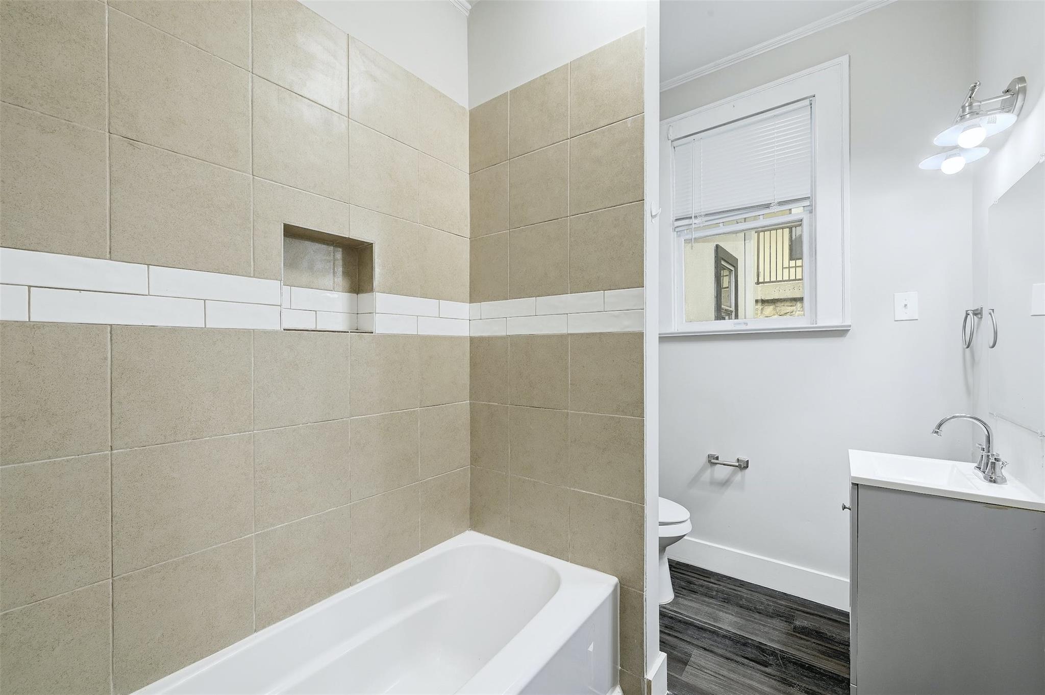 2511 San Gabriel St Property Photo 13