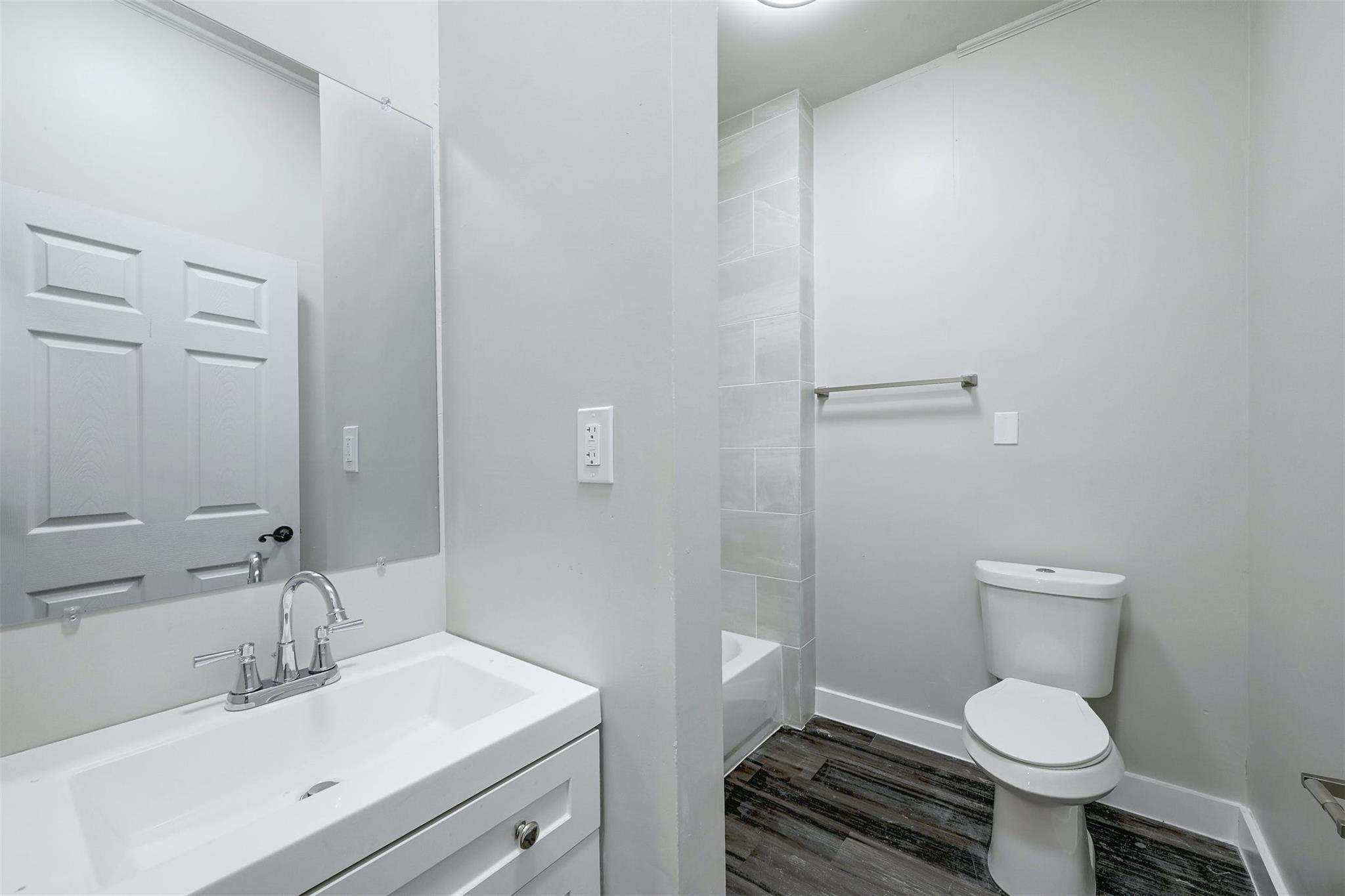 2511 San Gabriel St Property Photo 17