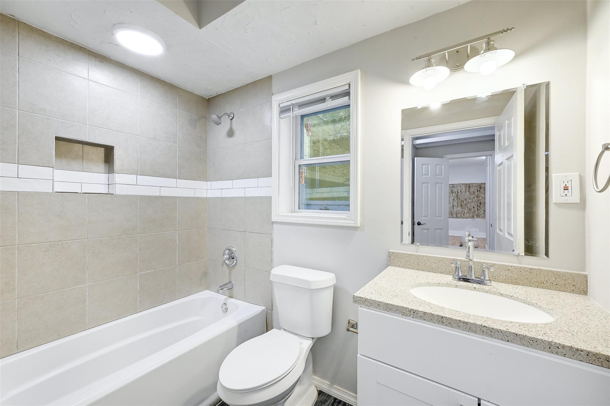 2511 San Gabriel St Property Photo 22