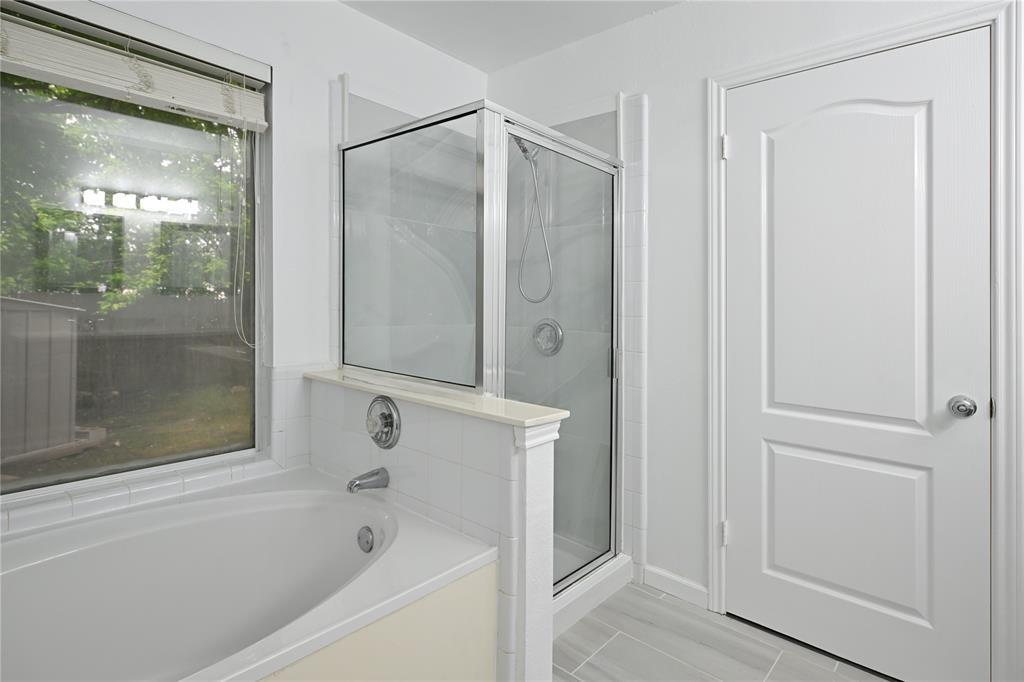 910 Rocking Spur Cv Property Photo 11