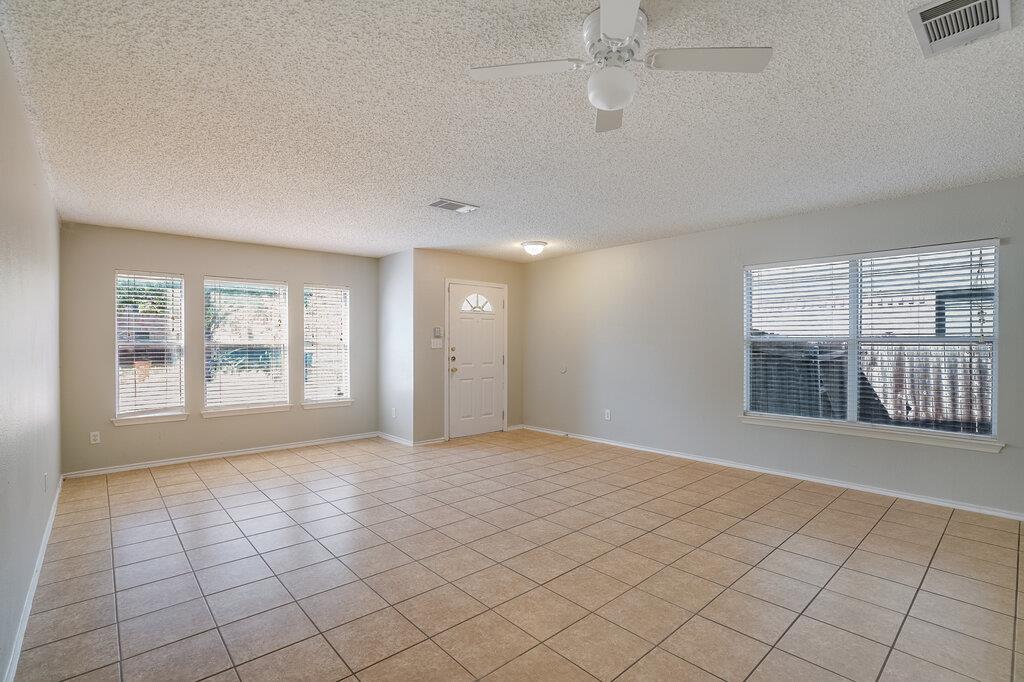 7903 Bramble Bush Dr Property Photo 4