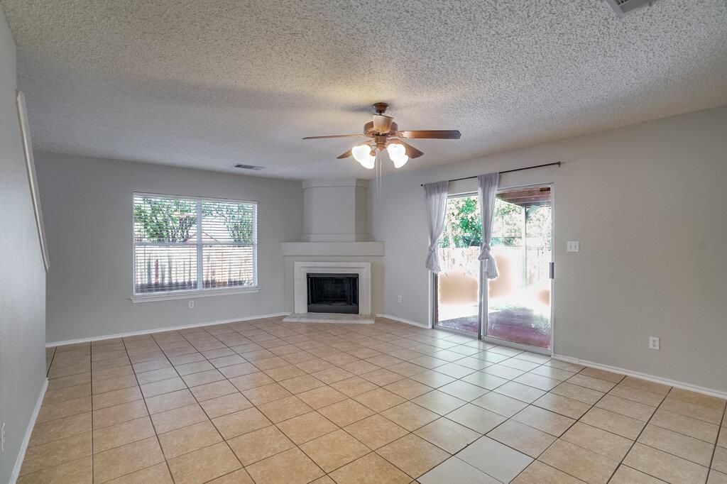 7903 Bramble Bush Dr Property Photo 6