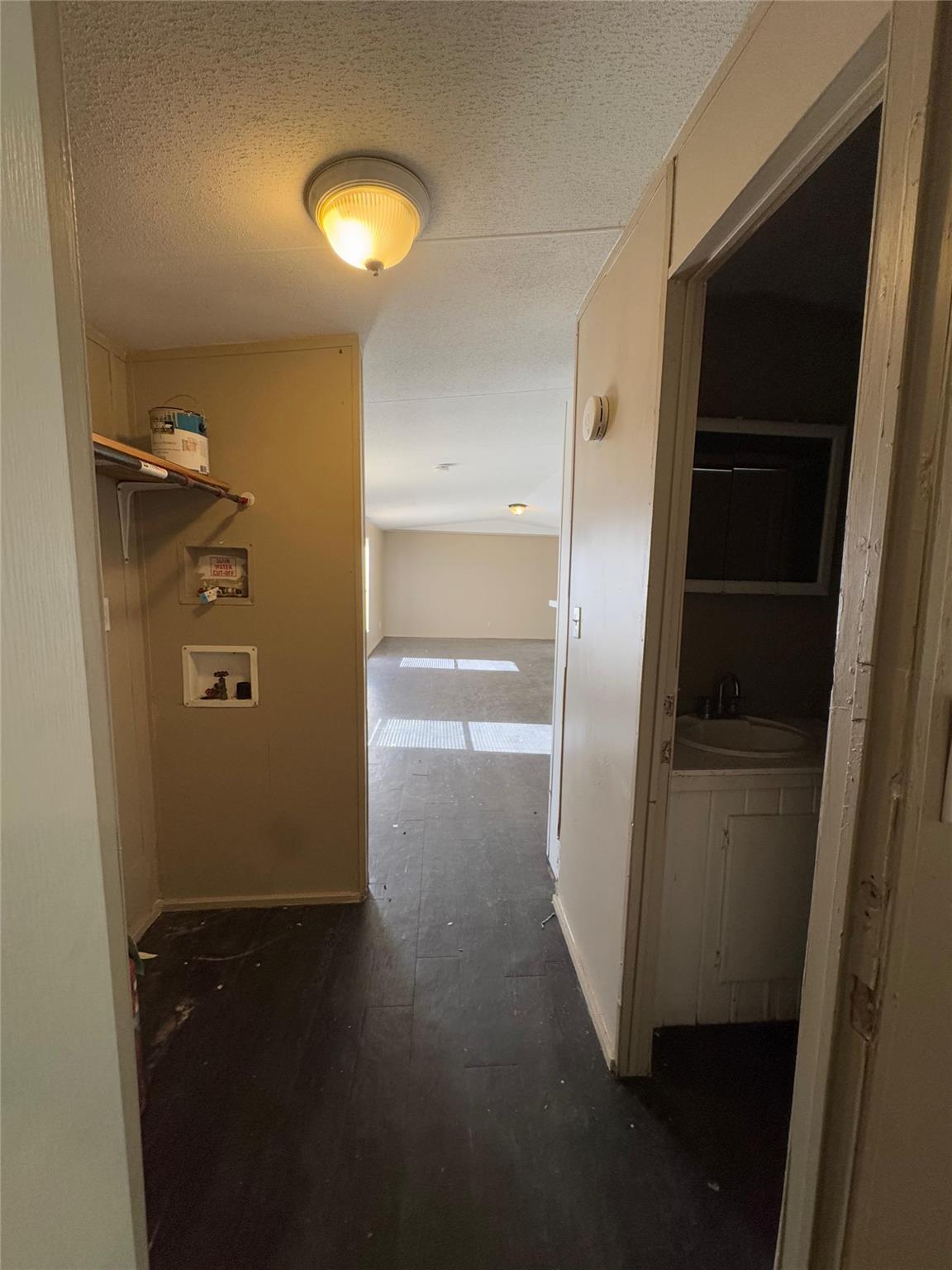 8315 Burleson Manor Rd #b Property Photo 5