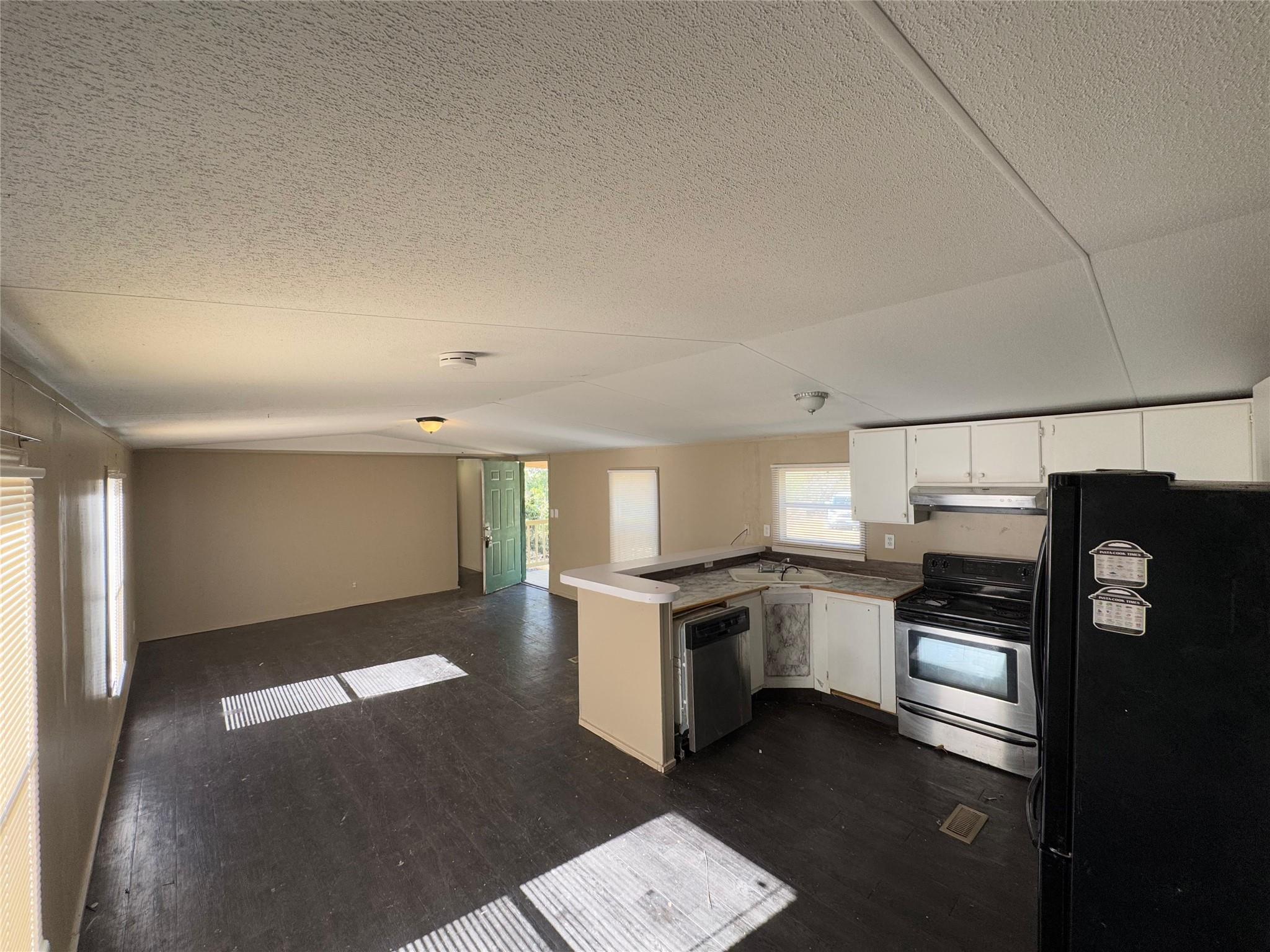 8315 Burleson Manor Rd #b Property Photo 13