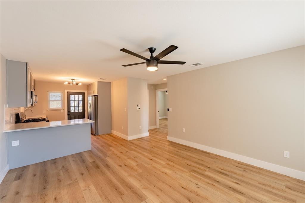 4306 Shallowbrook Trl Property Photo 4