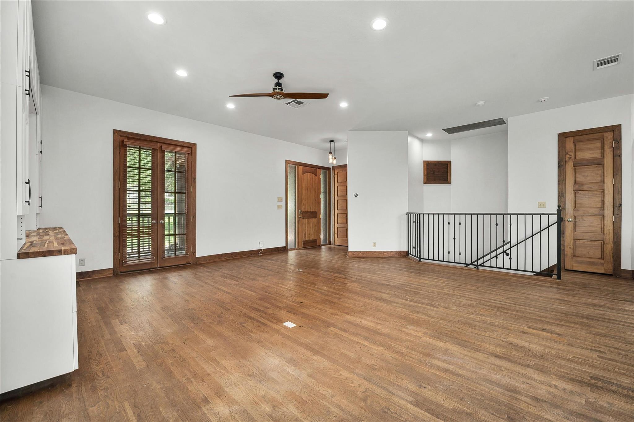 101 Firebird St Property Photo 14