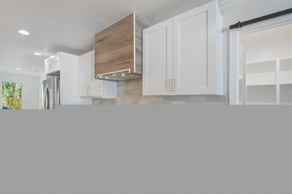 1407 S Pine St Property Photo 10