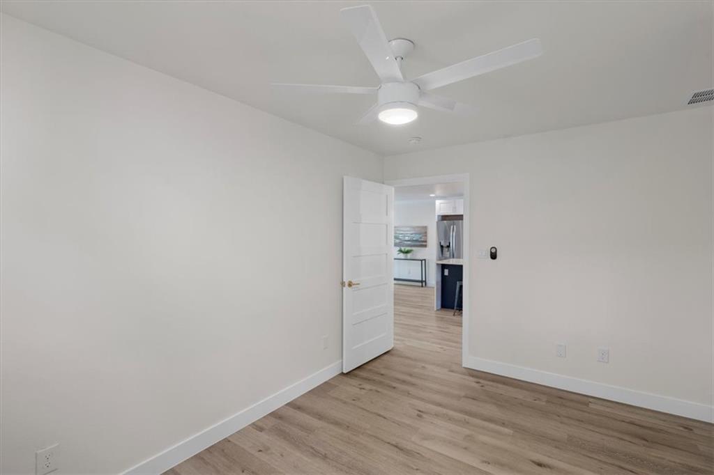 1407 S Pine St Property Photo 23