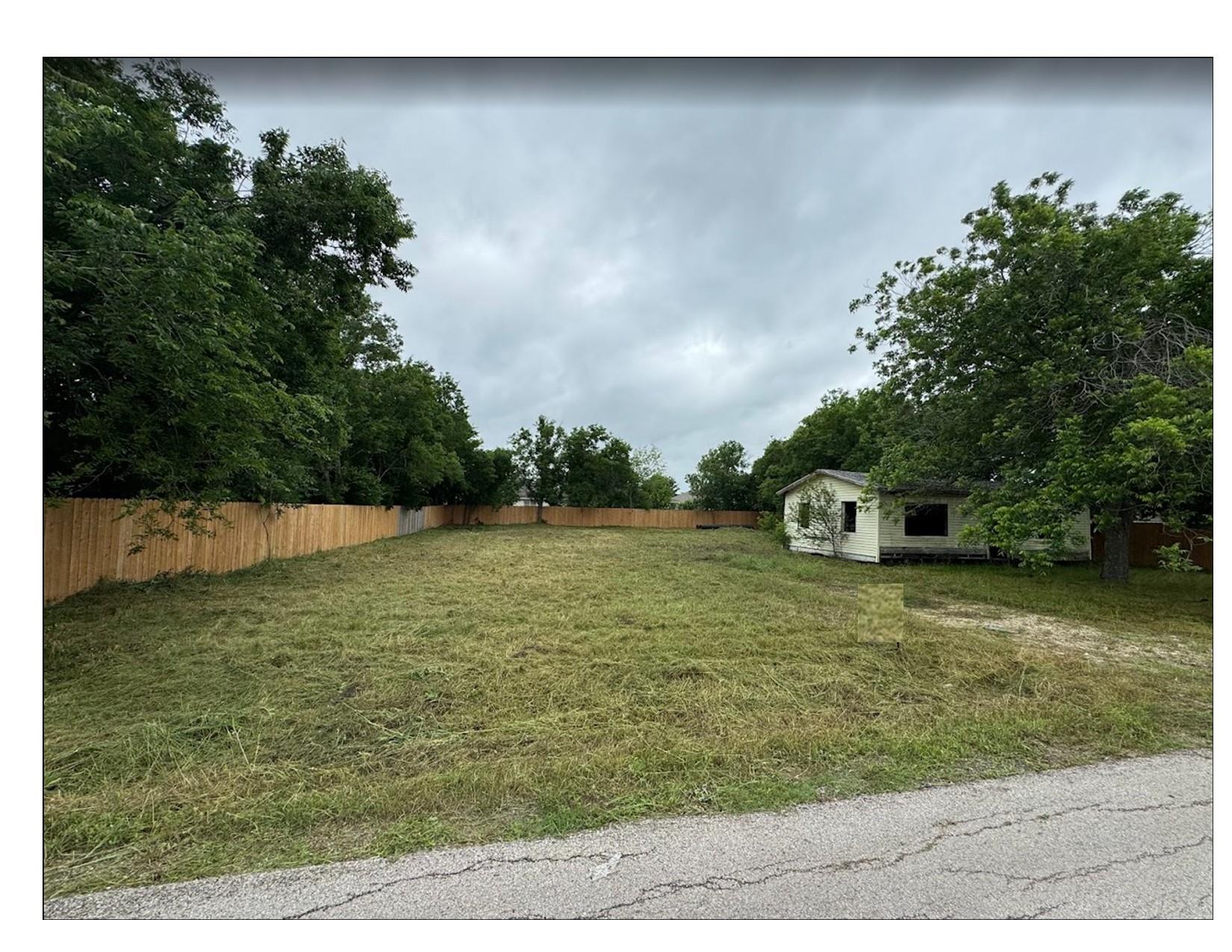 12710 Ceder St Property Photo 1