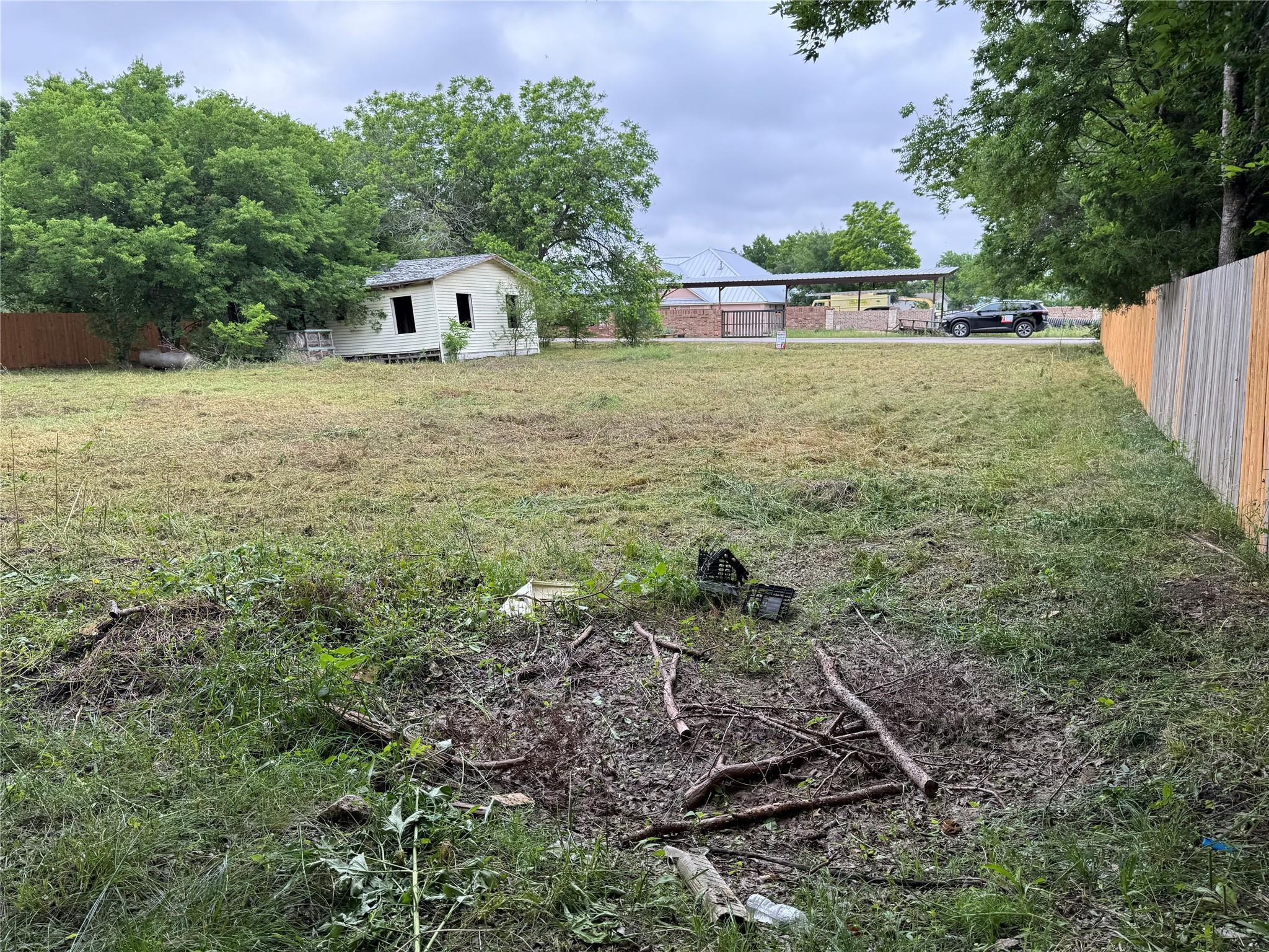 12710 Ceder St Property Photo 3