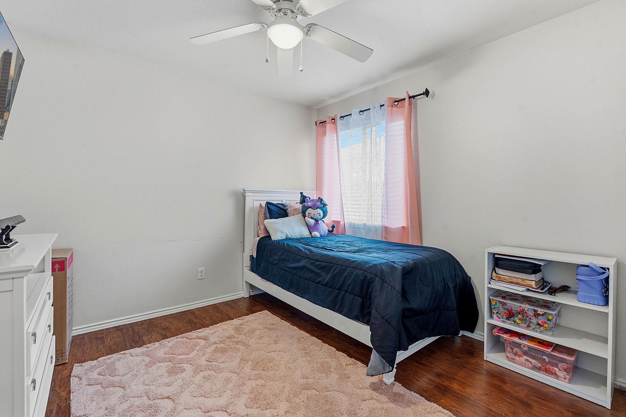 18512 Great Falls Dr Property Photo 15