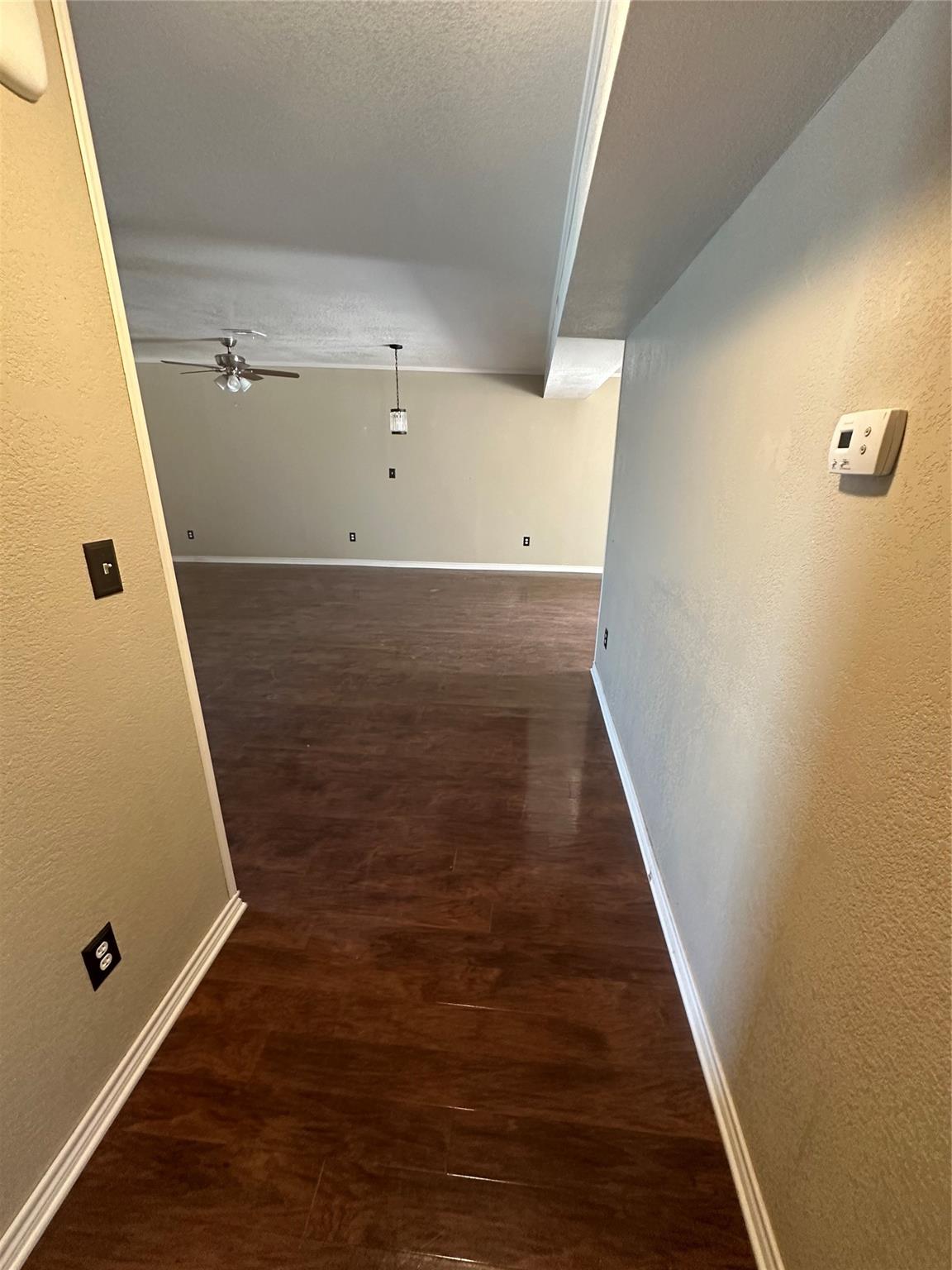 8 W Mesquite Ave Property Photo 5