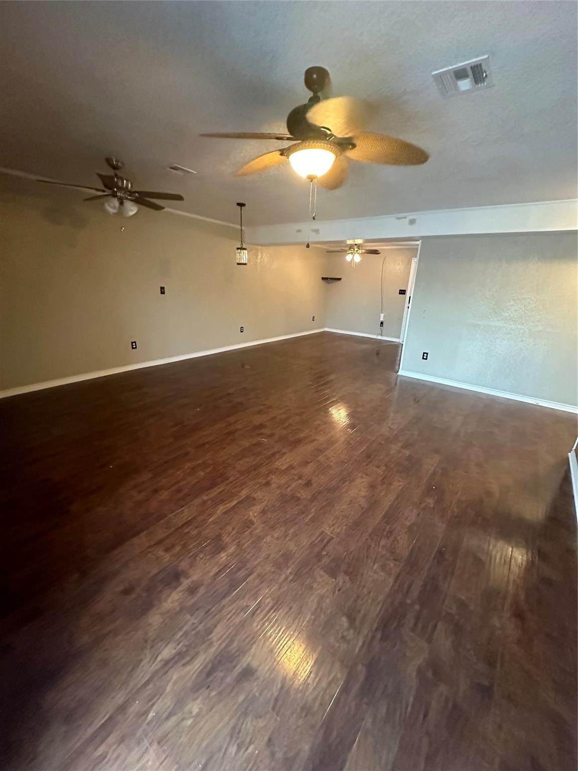 8 W Mesquite Ave Property Photo 6