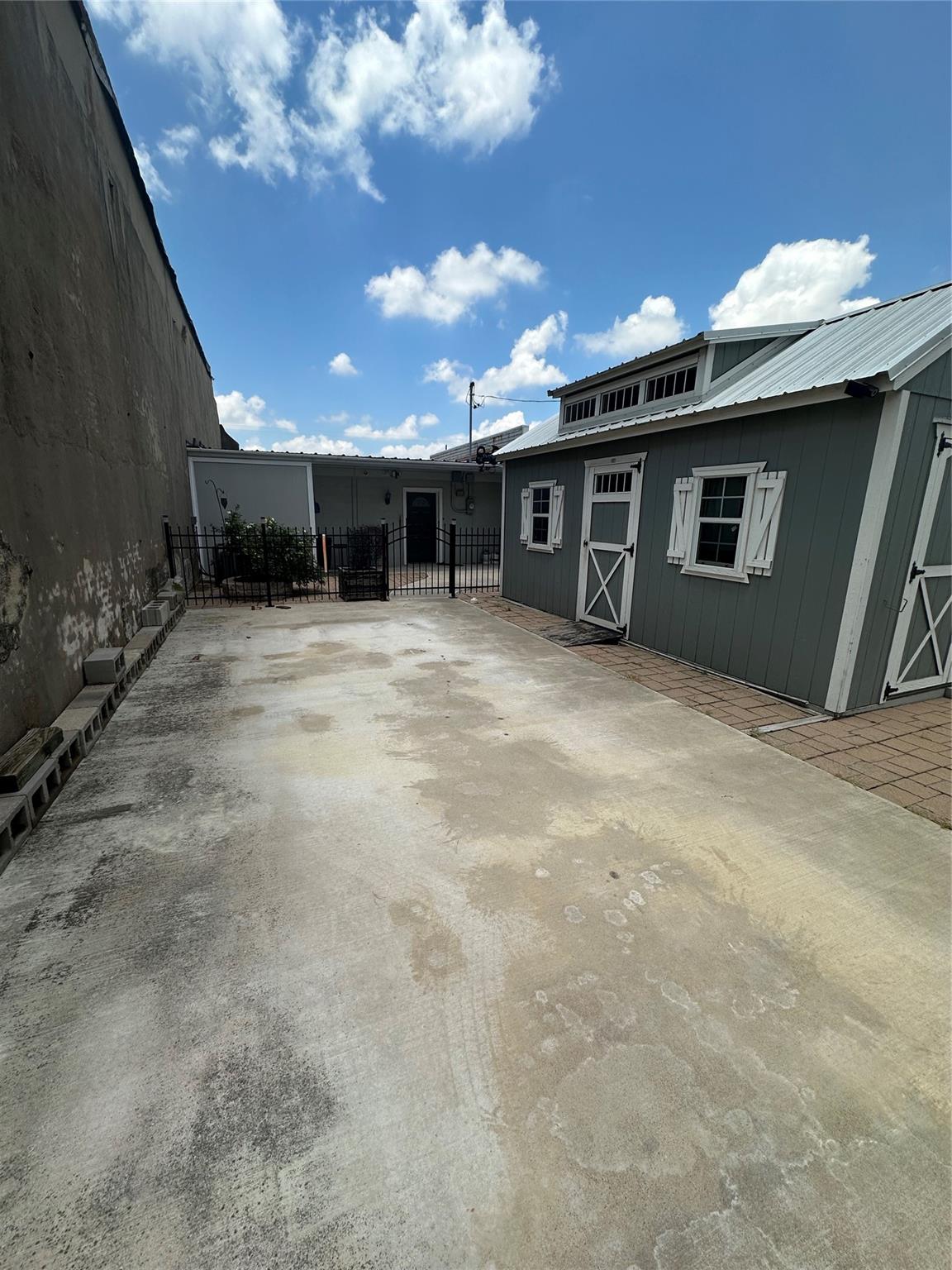 8 W Mesquite Ave Property Photo 10