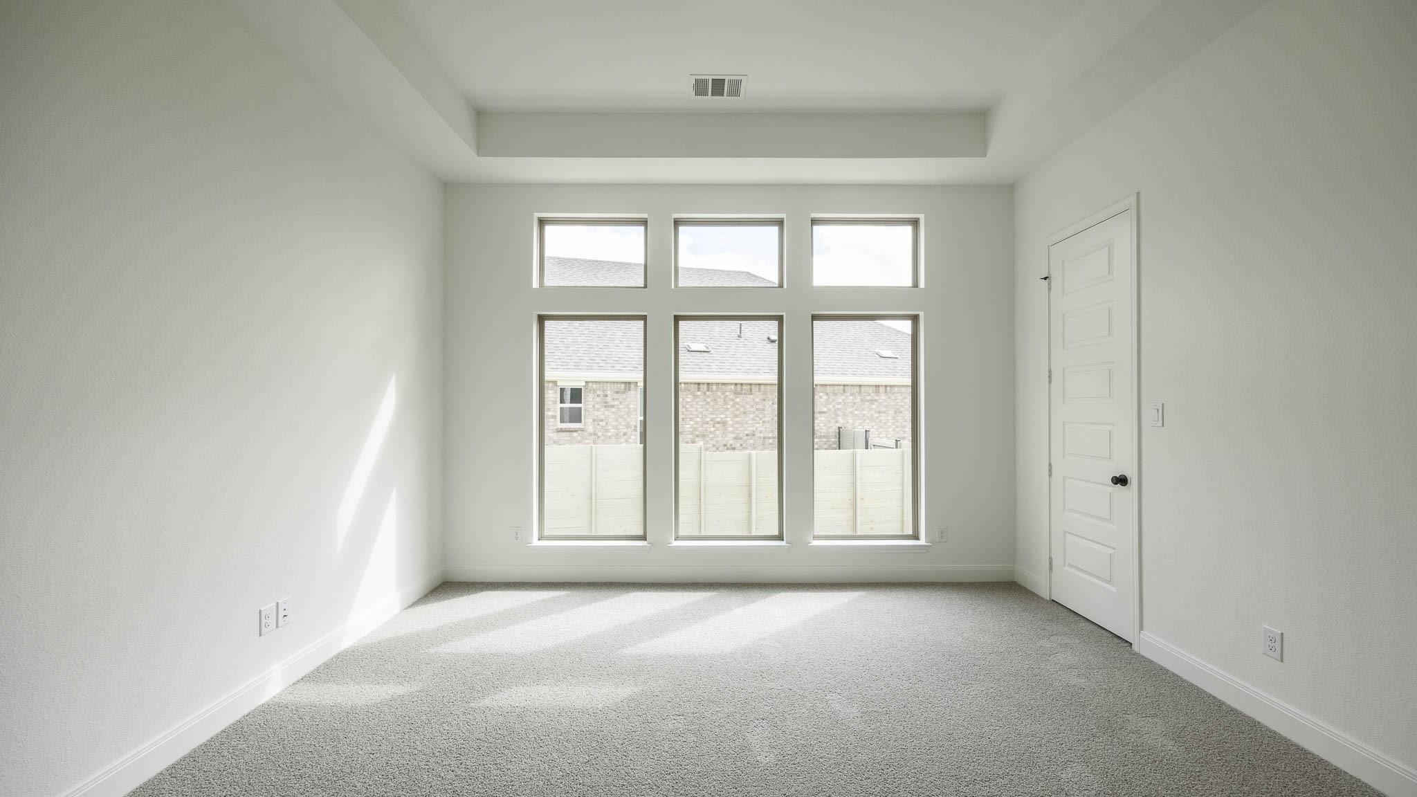 841 Round Mountain Pass Property Photo 4