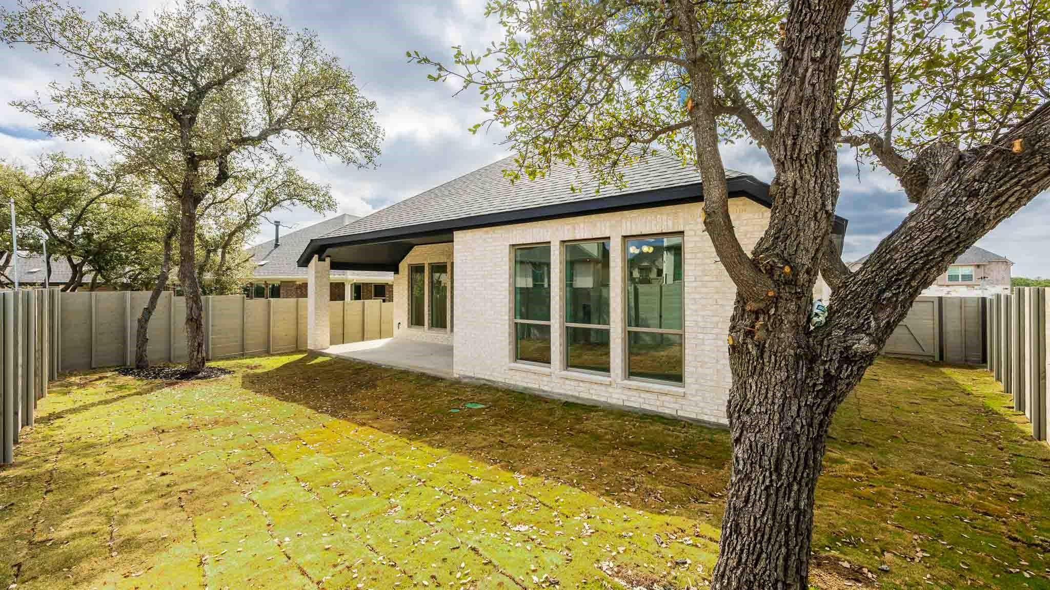 841 Round Mountain Pass Property Photo 11