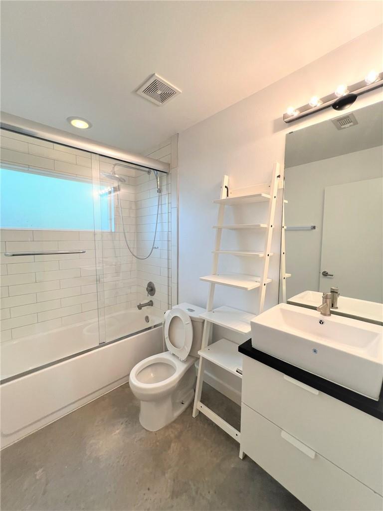 2103 E 14th St #b Property Photo 10