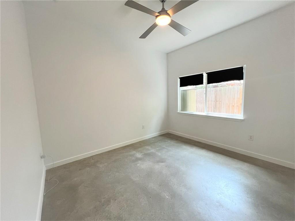2103 E 14th St #b Property Photo 11