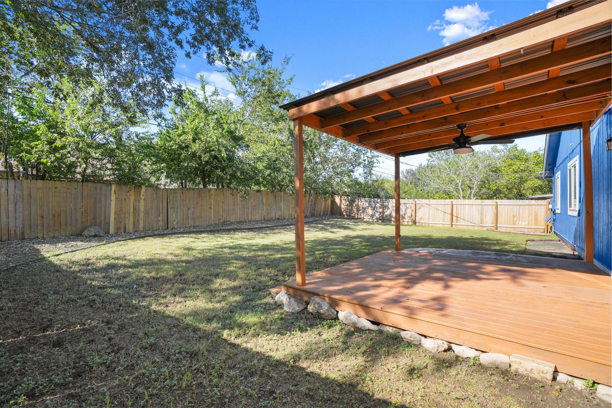 3213 Plantation Rd Property Photo 5