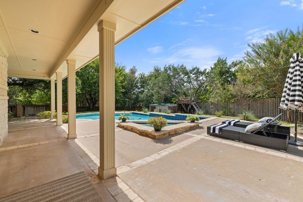 6 Candleleaf Ct Property Photo 19