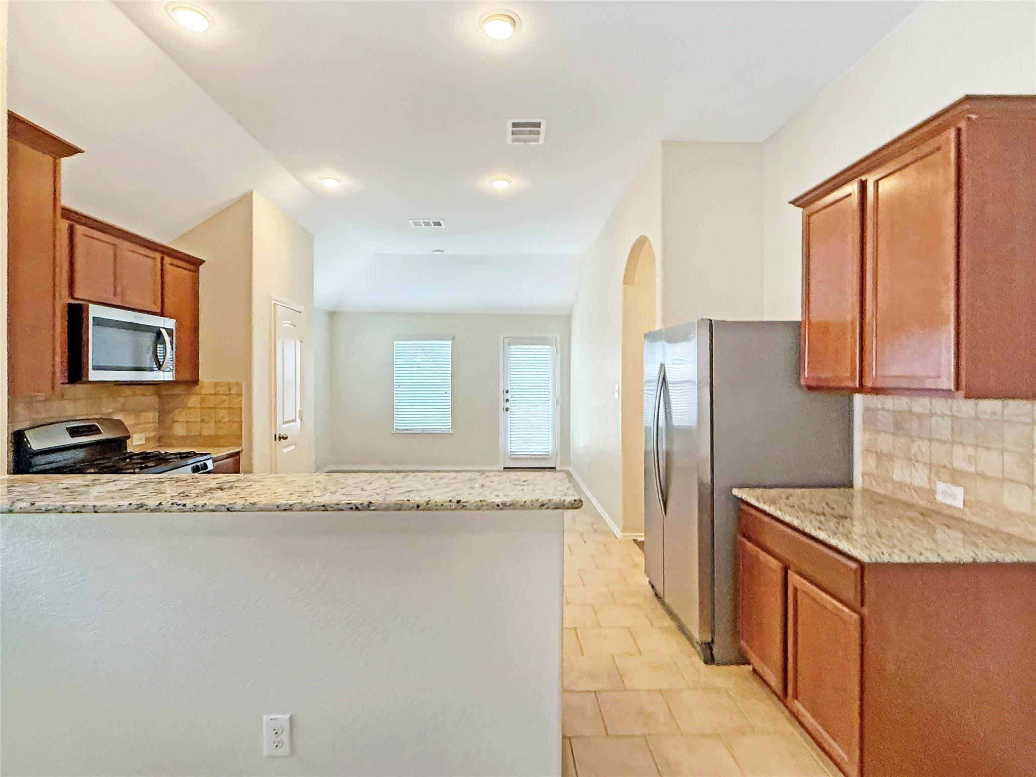 437 Travertine Trl Property Photo 6