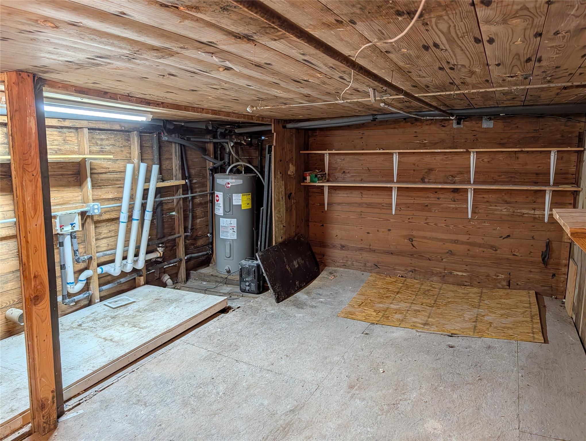 304 E 42nd St Property Photo 23