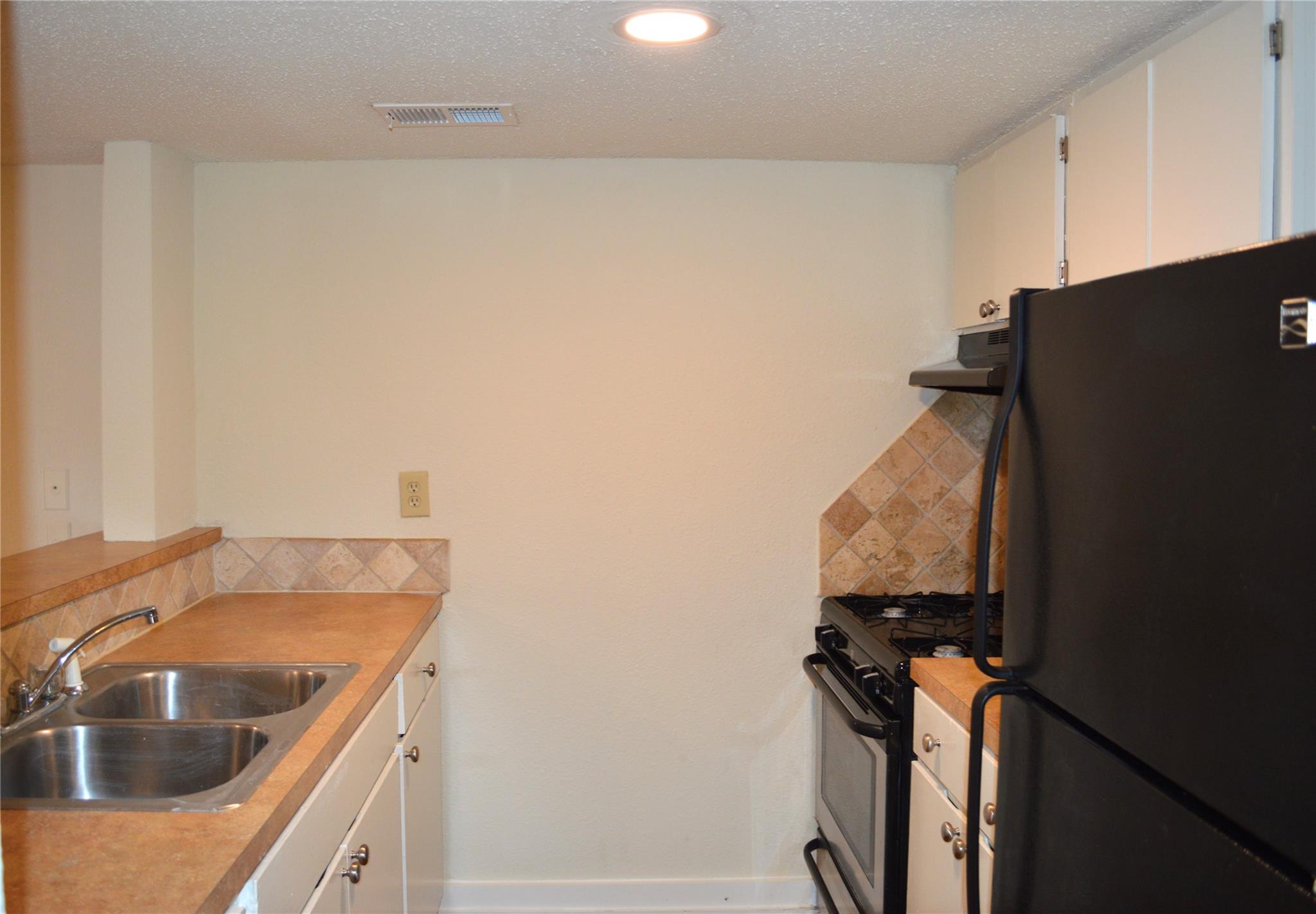 4709 Harmon Ave 419 Property Photo 6
