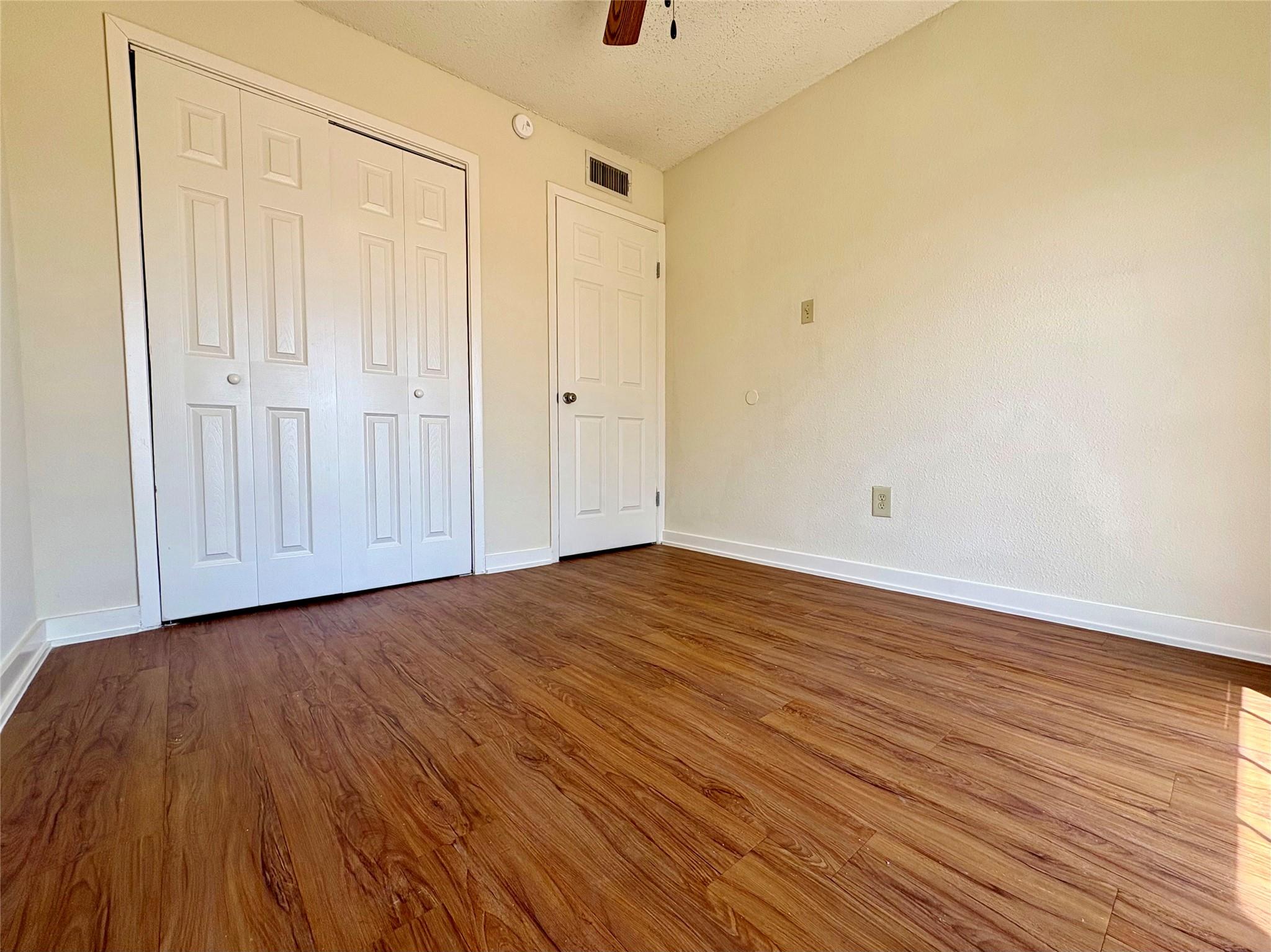 4709 Harmon Ave 419 Property Photo 8