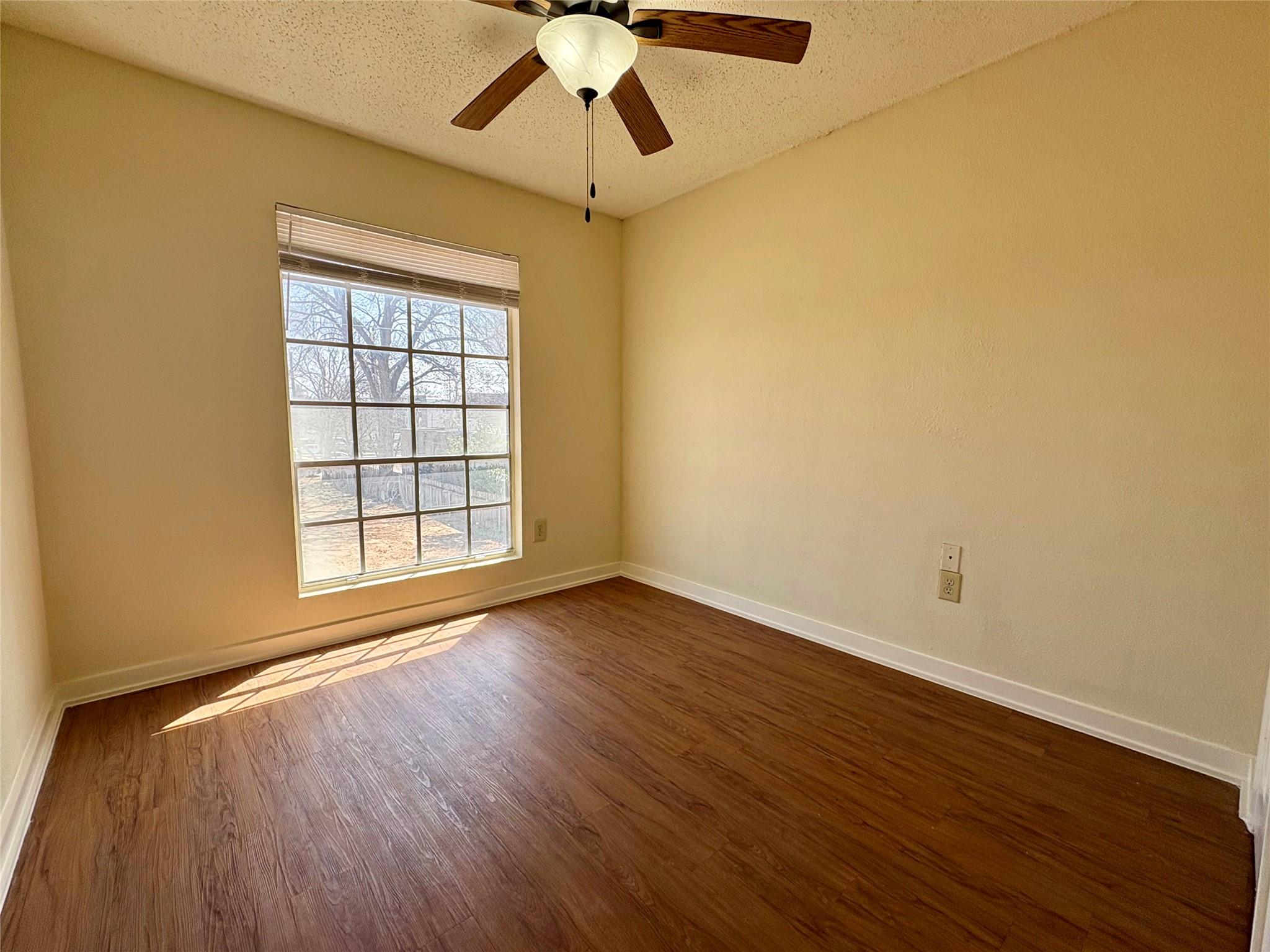 4709 Harmon Ave 419 Property Photo 11