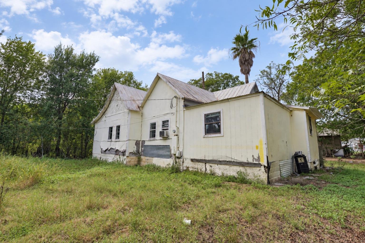 124 Fm 2571 None Property Photo 3