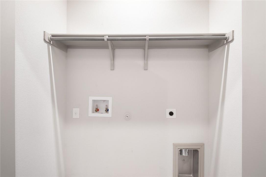 5521 Charles Merle Dr #29 Property Photo 18