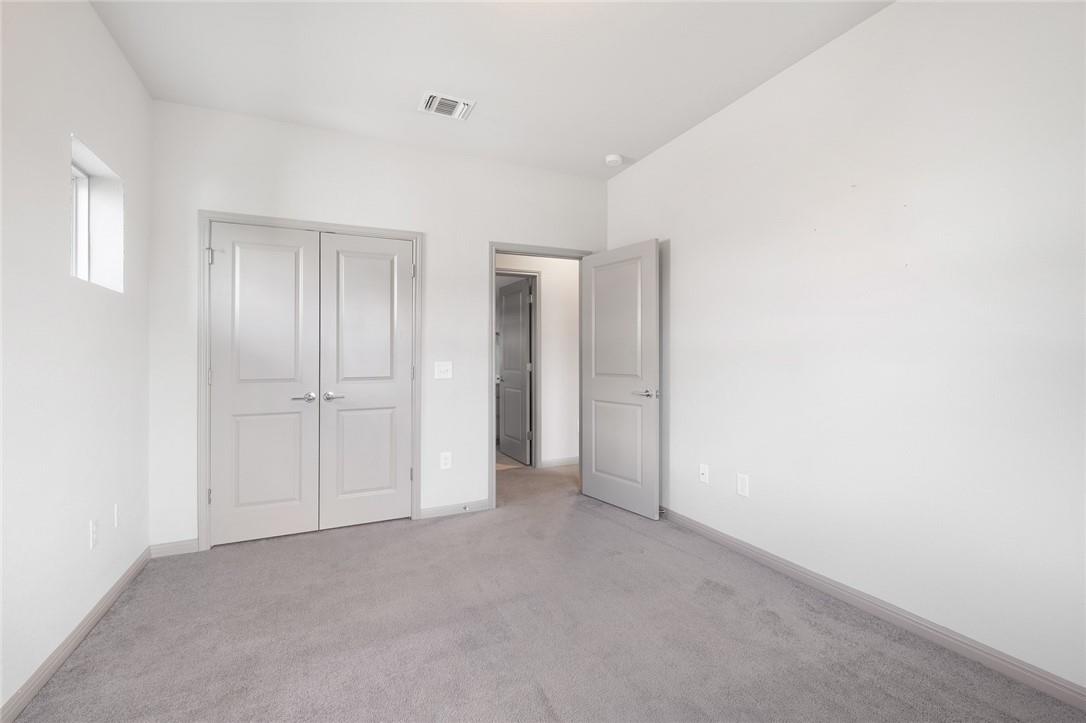 5521 Charles Merle Dr #29 Property Photo 20